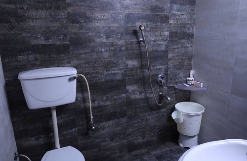 Barnala Hotel | Hotel Visit