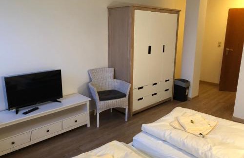 Hemmoor Hotel | Hotel zum Kreidesee, kein Urlaubshotel !