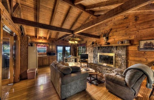 Eureka Springs House | House ∙ 1 bedroom ∙ 2 guests