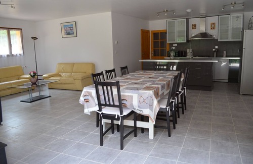 Les Arcs-sur-Argens House | House 240 m2 in the middle of vineyards, 6 bedrooms, 12 to 18 people, private pool