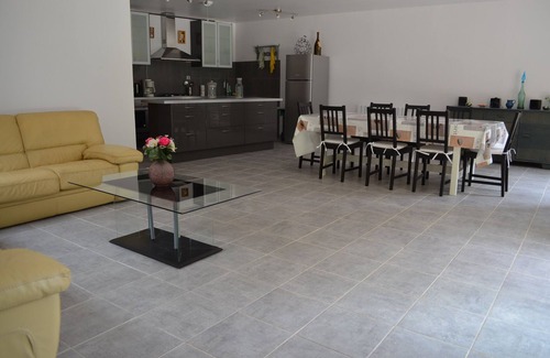 Les Arcs-sur-Argens House | House 240 m2 in the middle of vineyards, 6 bedrooms, 12 to 18 people, private pool