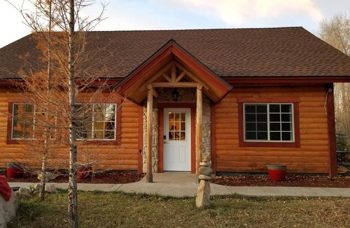 Yampa House | House - 3 BR - 2 BA - Sleeps 10n