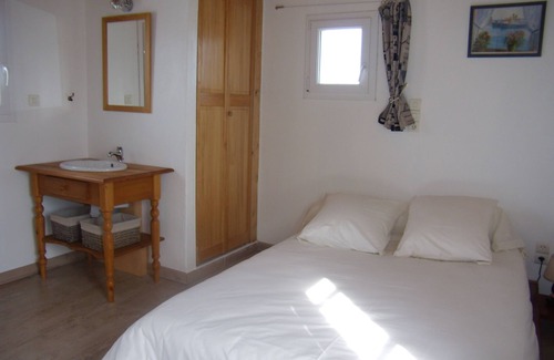 Ile d'Yeu House | House 4 persons 700m port Joinville 100m from the sea