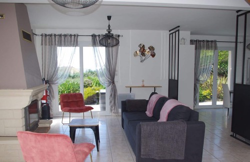 Plomodiern House | House 5 p at the Pointe de Lestrévet PLOMODIERN with SPA - Beach 5 minutes walk