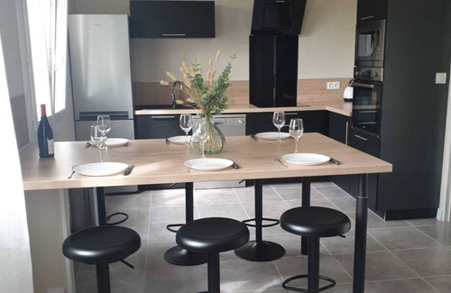 Boe House | House by the lake close to Agen Exhibition Center and shops