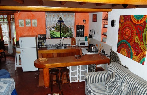 Tumbaco House | House Dalia. Beautiful, cozy and independent house. Quiet in contact with nature