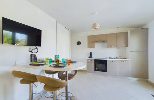 Saint-Hilaire-de-Riez Ski Chalet | House for 4 between beaches and salt marshes