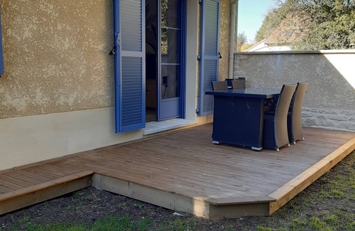 Lachapelle-aux-Pots House | House