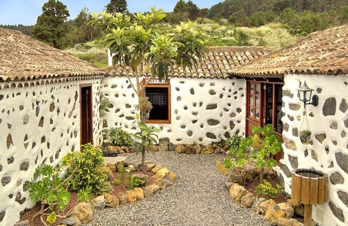 Icod de los Vinos Cottage | House Full of Nature and Peace