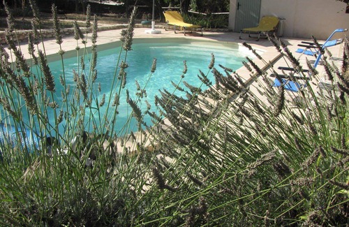 Sagries House | House in a green setting, quiet, near Uzes; pool available