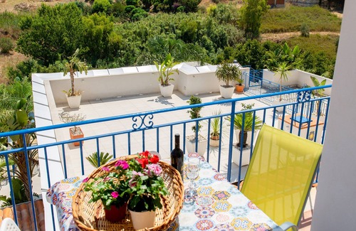 Alcamo Marina House | HOUSE IN A TYPICAL VILLA 200 METERS FROM THE SEA WIFI CAR RENTAL