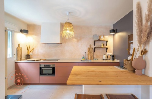 El Palo Ski Chalet | House in fishing village El Palo - TakeCareMalaga