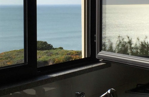 Vale Furado House | House In Quiet Location At Beach With 2 Parking Spaces