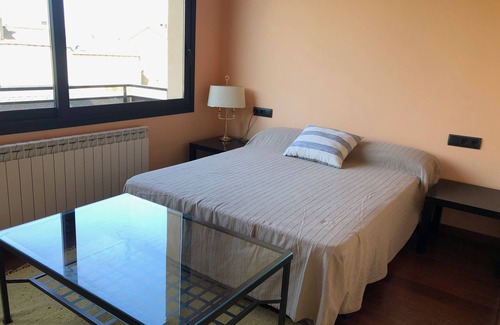 Vilallobent House | House in the center of town, ideal for 2 families