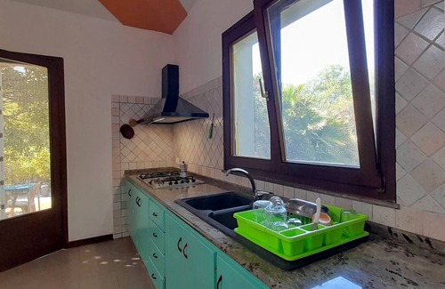 San Vero Milis House | House in the green between sea and countryside