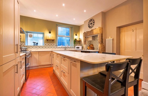 Tideswell Cottage | House in Tideswell near Peak District Trails