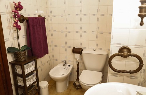 Arcos de la Frontera Condo | House Las Nieves I. Quiet Apartment, Central and Luminous with Terrace
