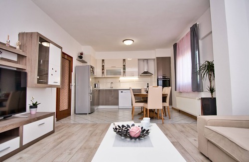 Visocane Villa | House Matea with POOL for 14 person!