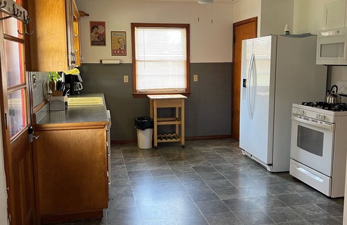 Westford House | House minutes from Pymatuning Lake!
