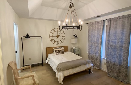 Oakhurst House | House Near Downtown Charlotte