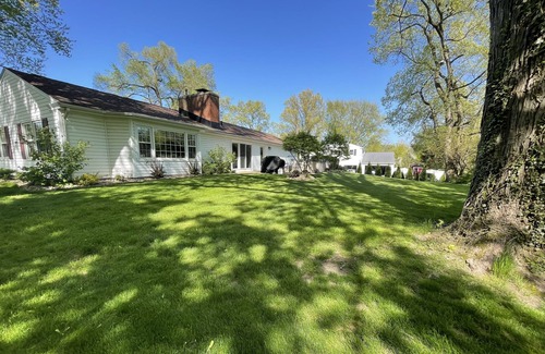 Sandusky House | House Next Door - Minutes to Cedar Point & Islands