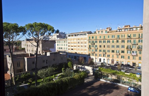 Monti Apartment | House of Bine - Perfect for families near the Colosseum