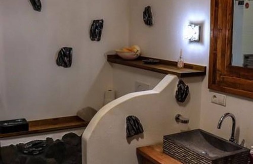 Brohl-Lutzing Apartment | House of Gemstones - Holiday apartment downstairs