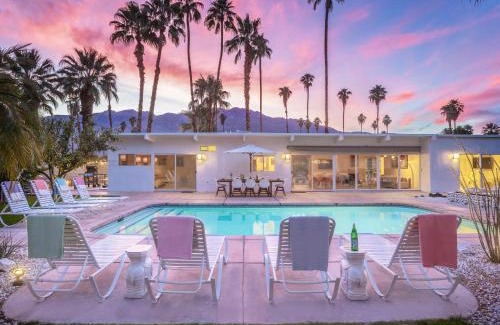 Palm Springs Villa | House of Stardust by ACME House Company