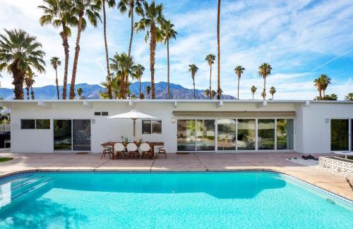 Palm Springs Villa | House of Stardust by ACME House Company