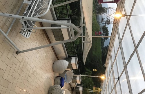 Ciloto Villa | House on cliff