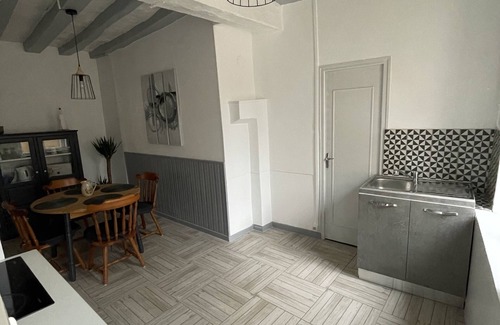 Toucy House | House sleeps 5 in the heart of Toucy
