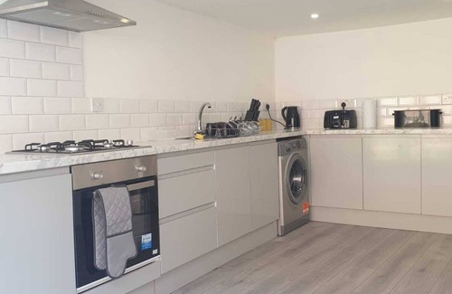 Llandudno House | House - Sleeps upto 20 people