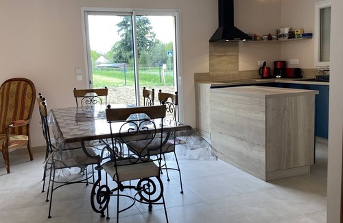 Seigy House | House-Superior-Ensuite-Courtyard view