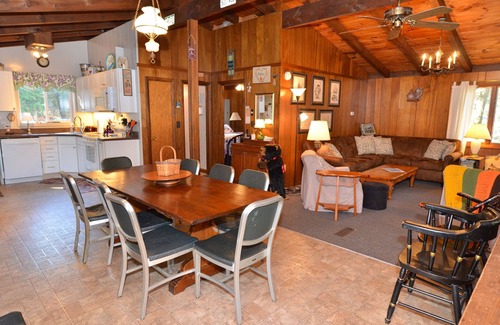 Eidelweiss Village House | House w/Central A/C, Fire Pit, Short Walk to Beach - Canoe & Kayak Provided