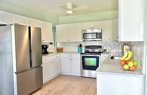 Bradenton House | House w/Guest Suite near AMI, IMG, w/Heated pool
