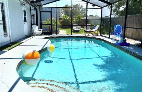 Bradenton House | House w/Guest Suite near AMI, IMG, w/Heated pool
