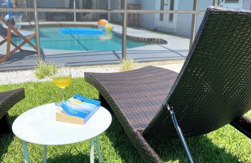Bradenton House | House w/Guest Suite near AMI, IMG, w/Heated pool