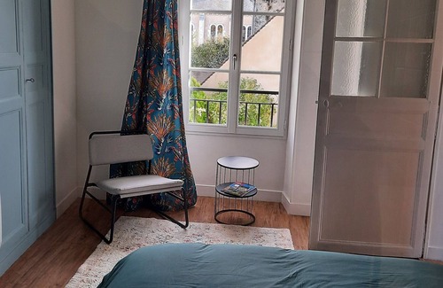 Cour-Maugis sur Huisne Apartment | House with garden in typical Percheron village