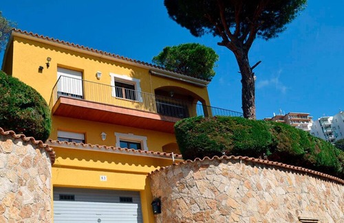 Canyet de Mar Ski Chalet | House with private pool in Rosamar, Costa Brava