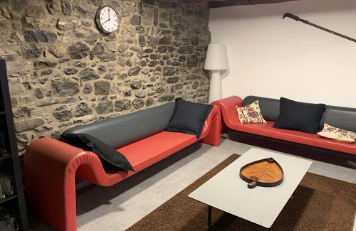 Biescas House | House with a different style for families and groups