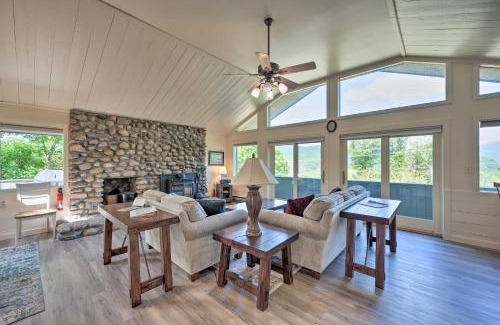 Jackson House | House with Balcony about 5 Mi to Cranmore Resort!