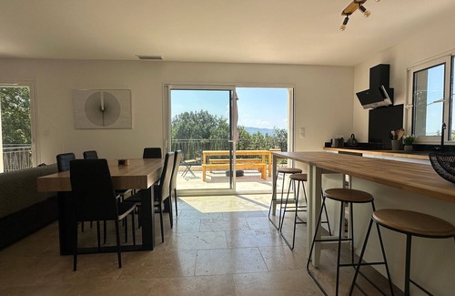 Caseneuve House | House with breathtaking views of the Luberon