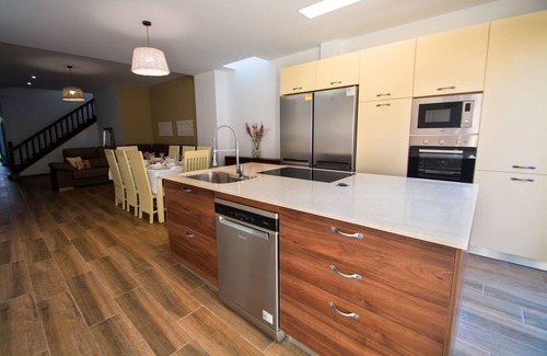 Calella House | House with central pool, barbecue, wifi, a.a. and 300m from the beach.