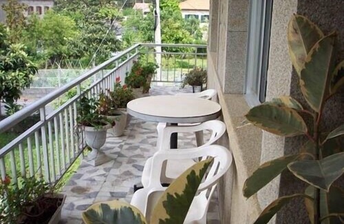 Rianxo Villa | HOUSE WITH CLOSED ENCLOSURE, GARDEN, GARDEN, 3 BEDROOMS 2600 METERS FROM THE BEACH