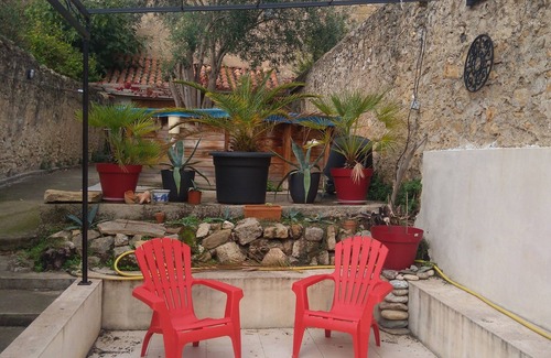 Cazouls-les-Beziers House | House with outdoor space. Small swimming pool and barbecue