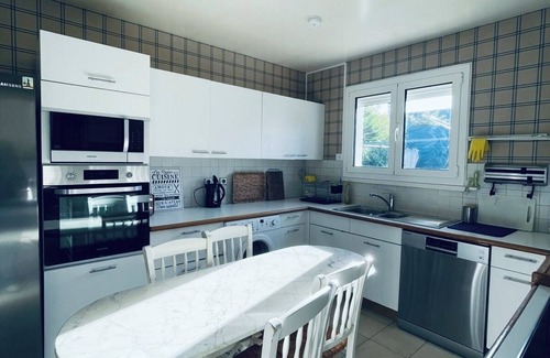 Ormesson-sur-Marne House | House with garden, near Paris and Disneyland - Large and bright