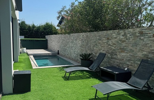 Tarnos House | House with heated pool