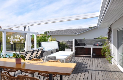 Bouliac House | House with jacuzzi and swimming pool just outside Bordeaux