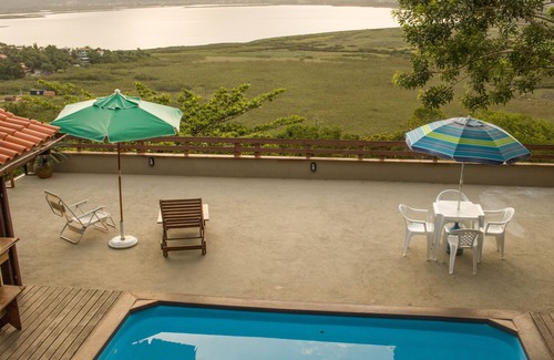 Garopaba House | House with pool and incredible view of the lagoon