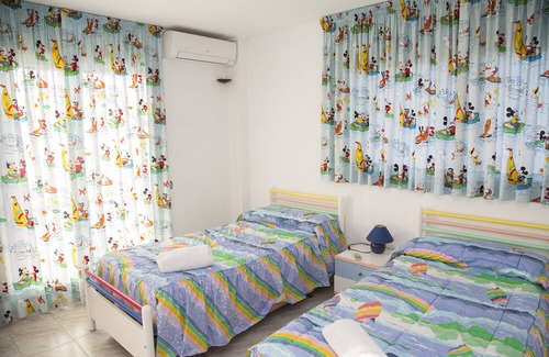 Cubelles Villa | House with pool, barbecue, garden, wifi, air conditioning, 1500 meters. of beach